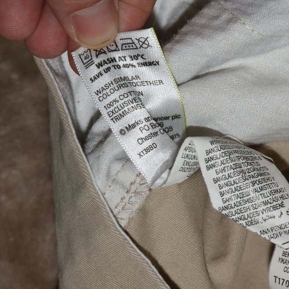 M&S Collection Shorts - Waist 36x8.5 Inseam - Length 18 - Rise 9.5 - Picture 5 of 8